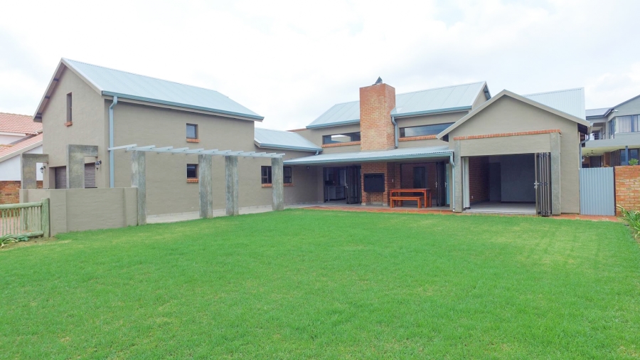 To Let 3 Bedroom Property for Rent in The Coves North West